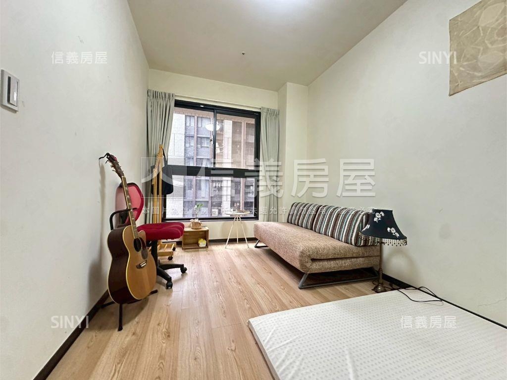 湛高峰高樓美屋房屋室內格局與周邊環境