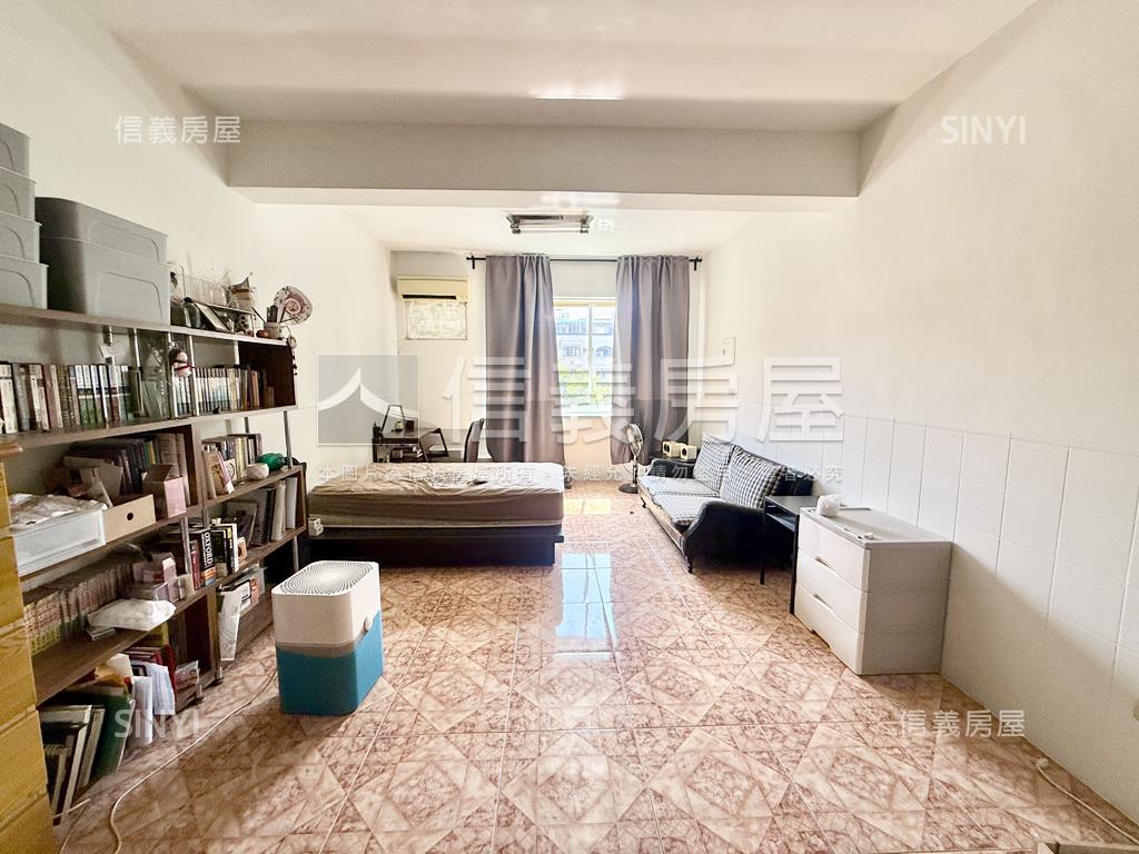 小港臨路騎樓透天房屋室內格局與周邊環境