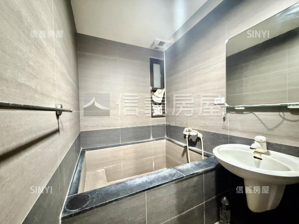 日式湯屋三房庭園房屋室內格局與周邊環境