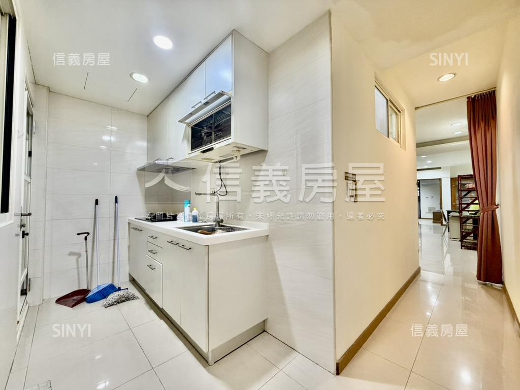 日式湯屋三房庭園房屋室內格局與周邊環境