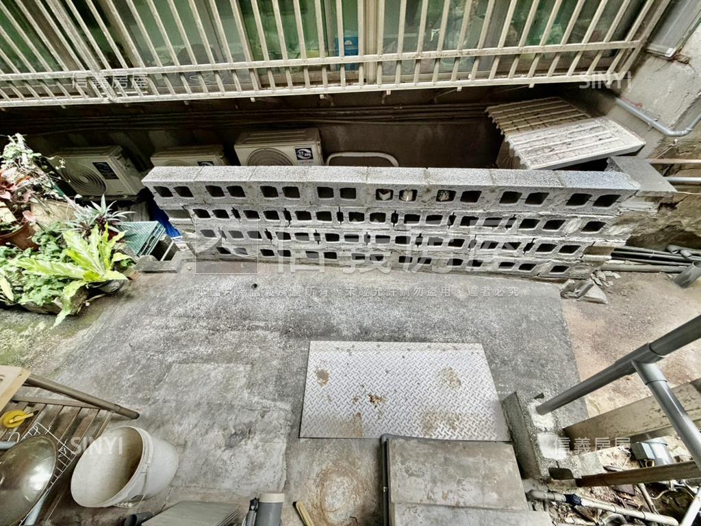 日式湯屋三房庭園房屋室內格局與周邊環境