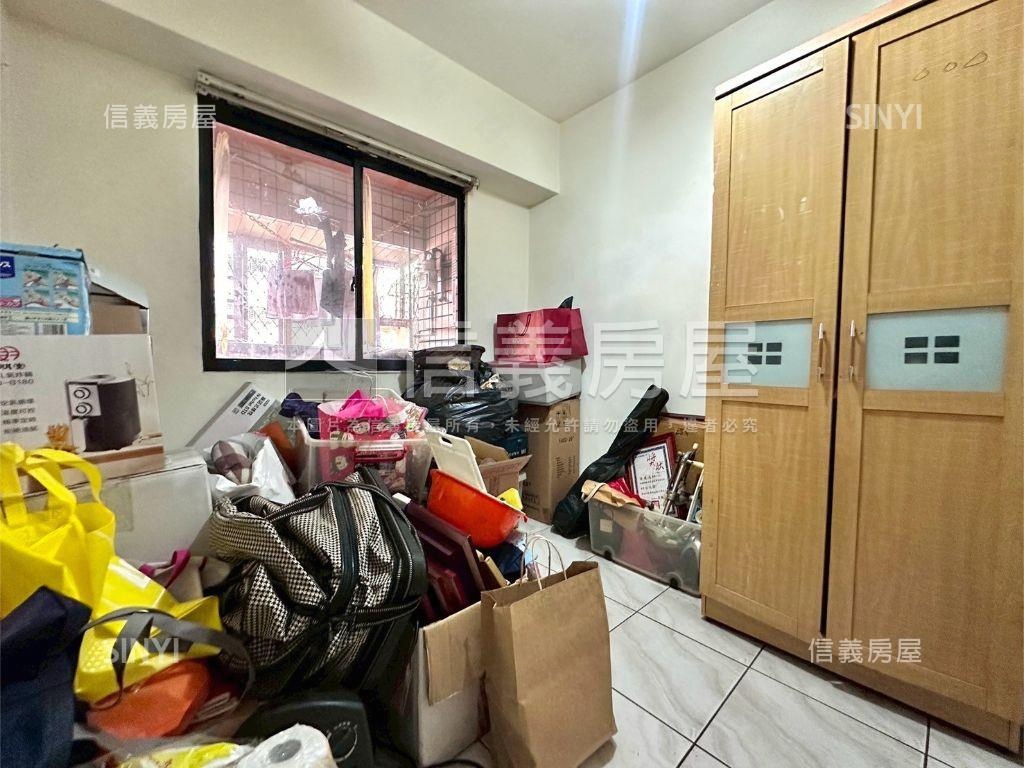 近佳瑪幸福都心四房車位房屋室內格局與周邊環境