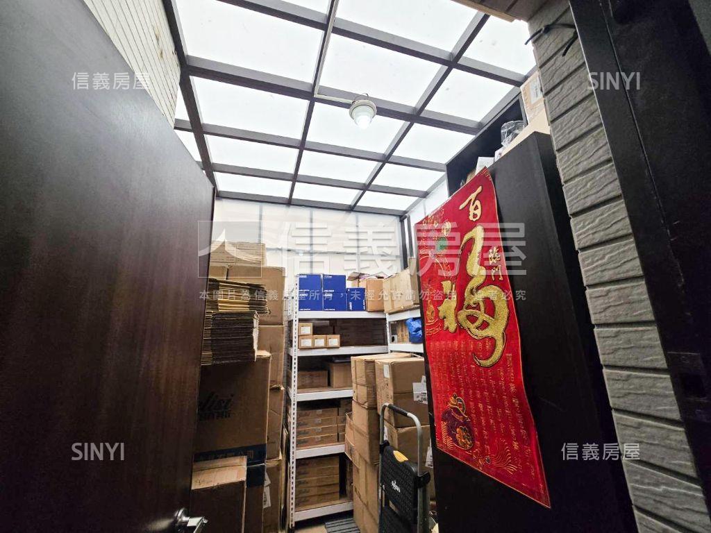 藝境雙戶珍藏雙透店房屋室內格局與周邊環境