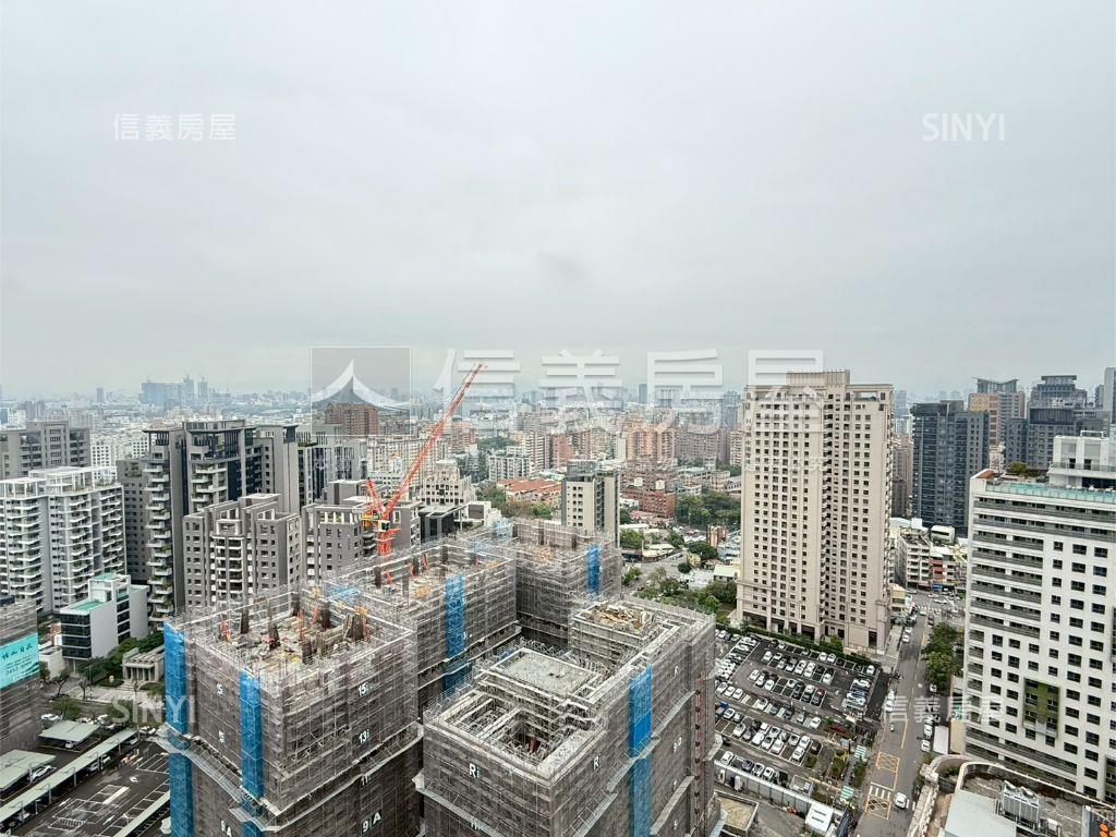 十二期臻愛後棟三房帝王戶房屋室內格局與周邊環境