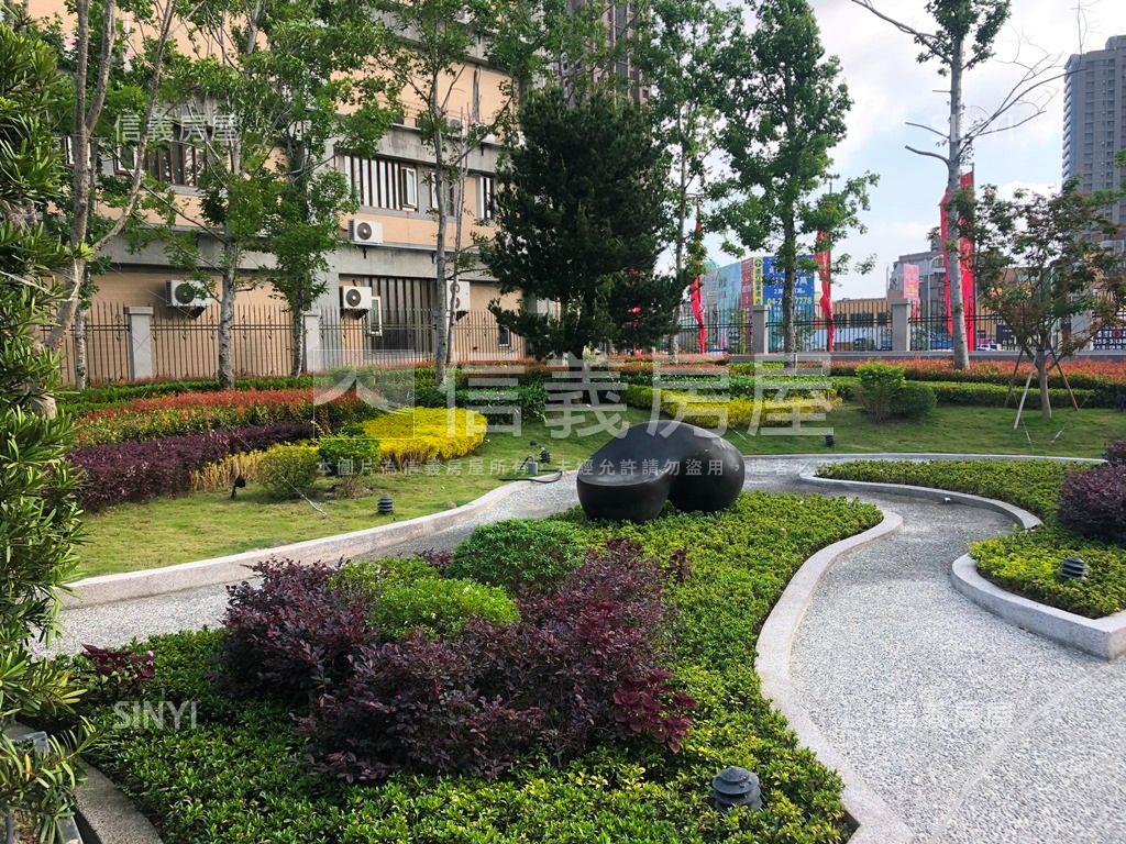 十二期臻愛後棟三房帝王戶房屋室內格局與周邊環境