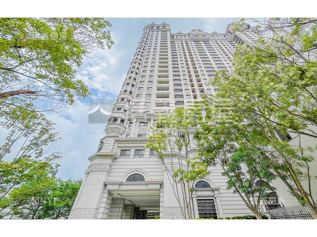 十二期臻愛後棟三房帝王戶房屋室內格局與周邊環境