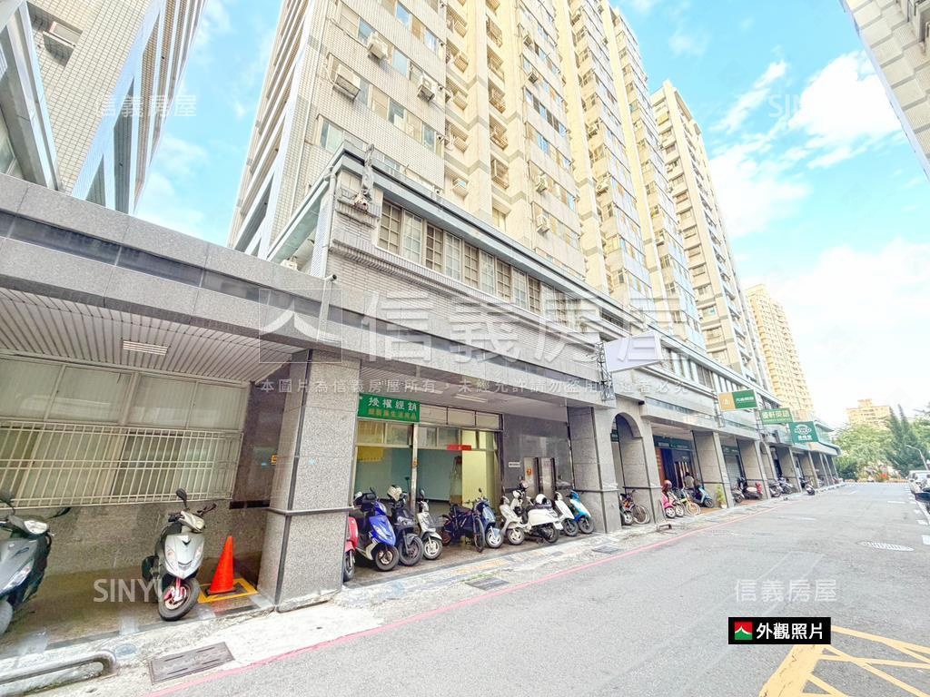 河堤【無住字樣】面寬店面房屋室內格局與周邊環境