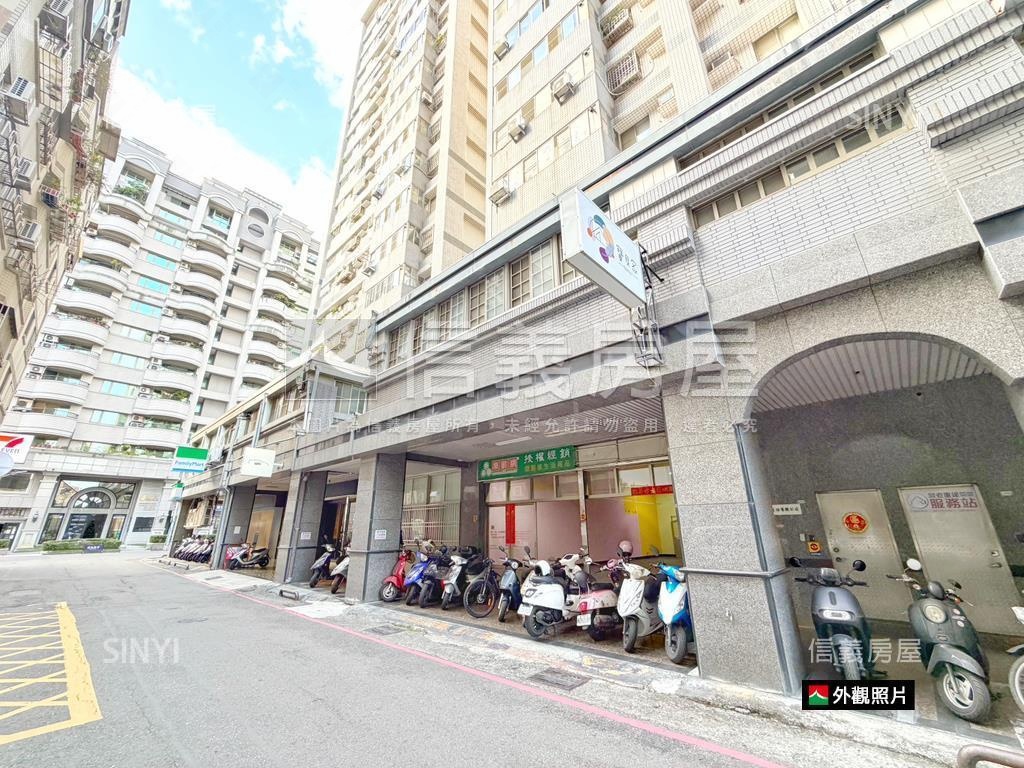 河堤【無住字樣】面寬店面房屋室內格局與周邊環境