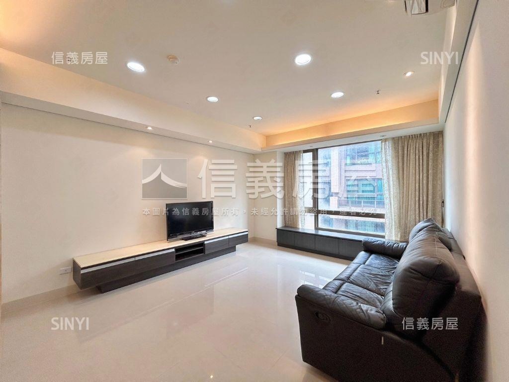 啟奧邦城四房房屋室內格局與周邊環境