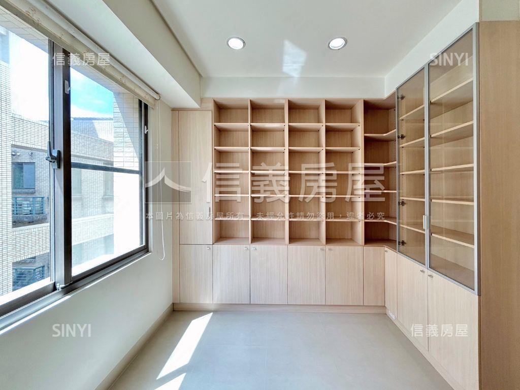 啟奧邦城四房房屋室內格局與周邊環境