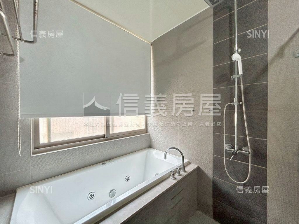 啟奧邦城四房房屋室內格局與周邊環境