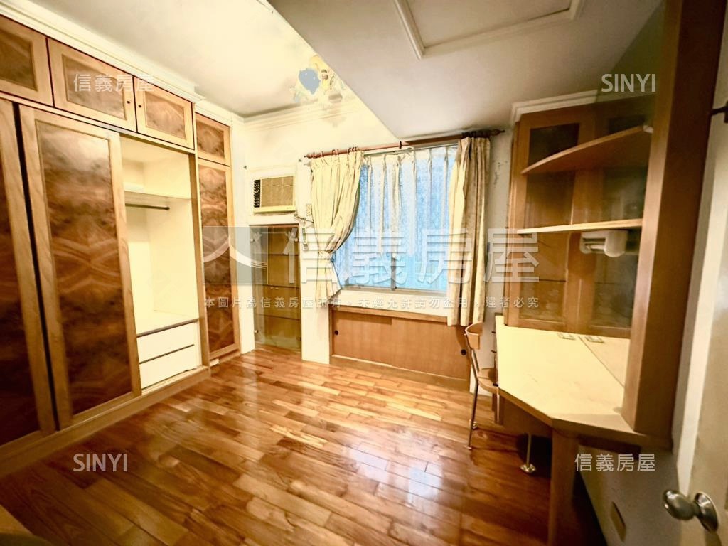 馬德里經典二房房屋室內格局與周邊環境