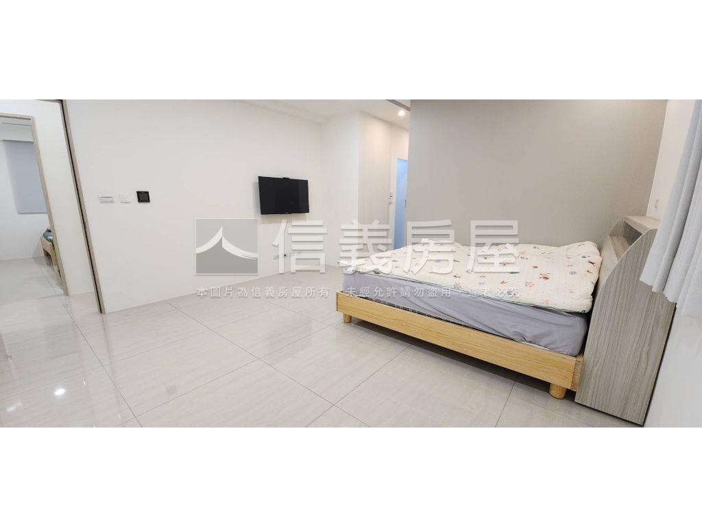 全新裝潢南山一樓大空間房屋室內格局與周邊環境