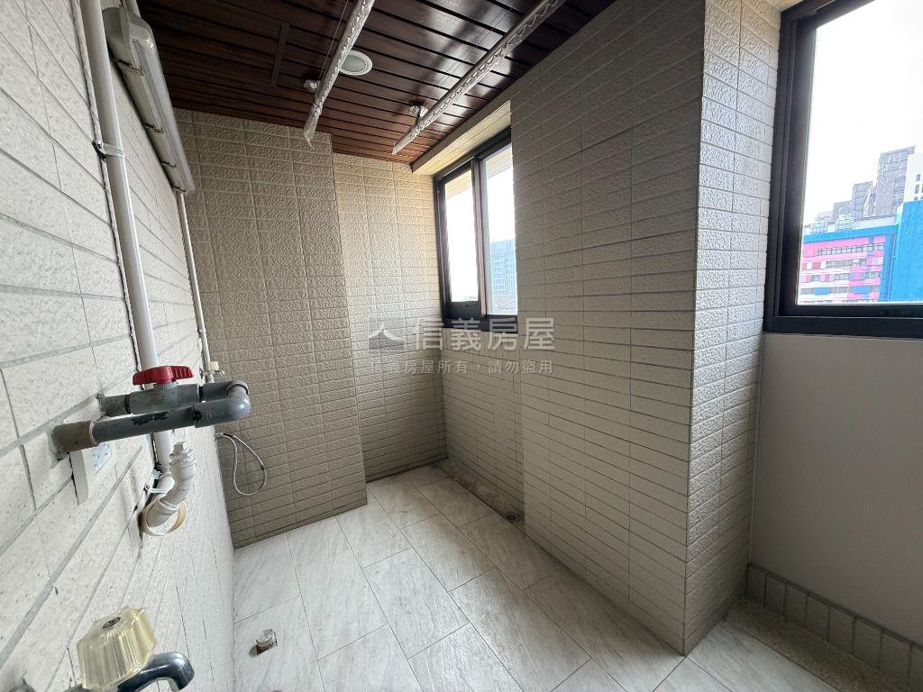 台大石材景觀管理名邸房屋室內格局與周邊環境