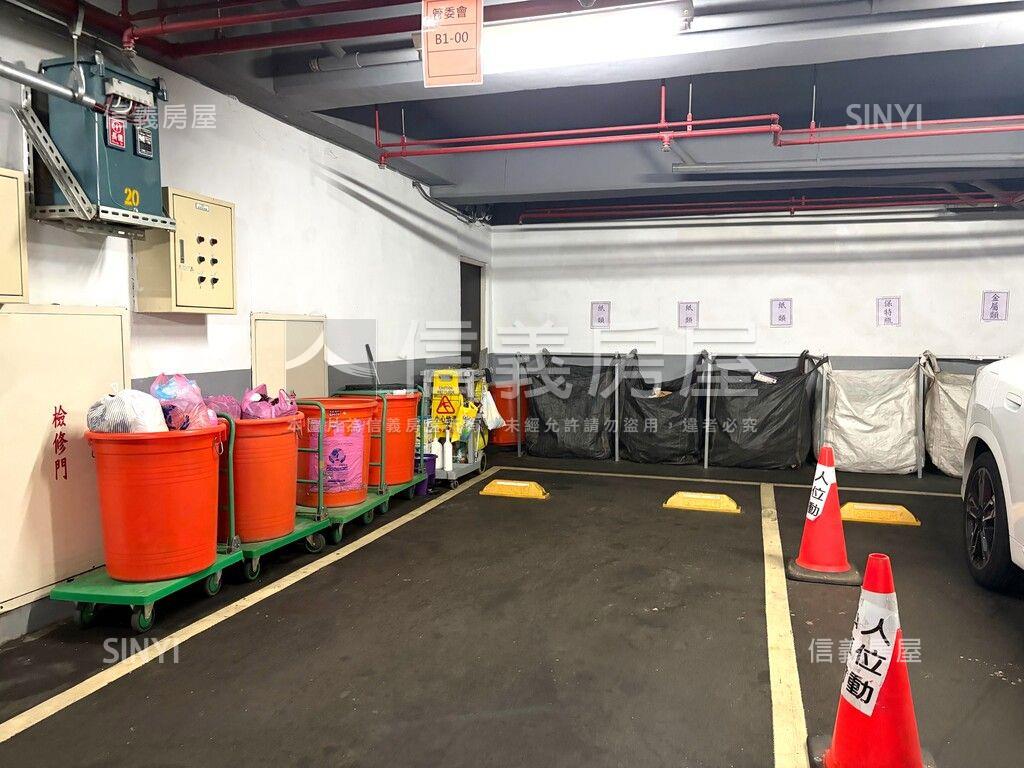 皇翔馥裔高樓美景４房房屋室內格局與周邊環境