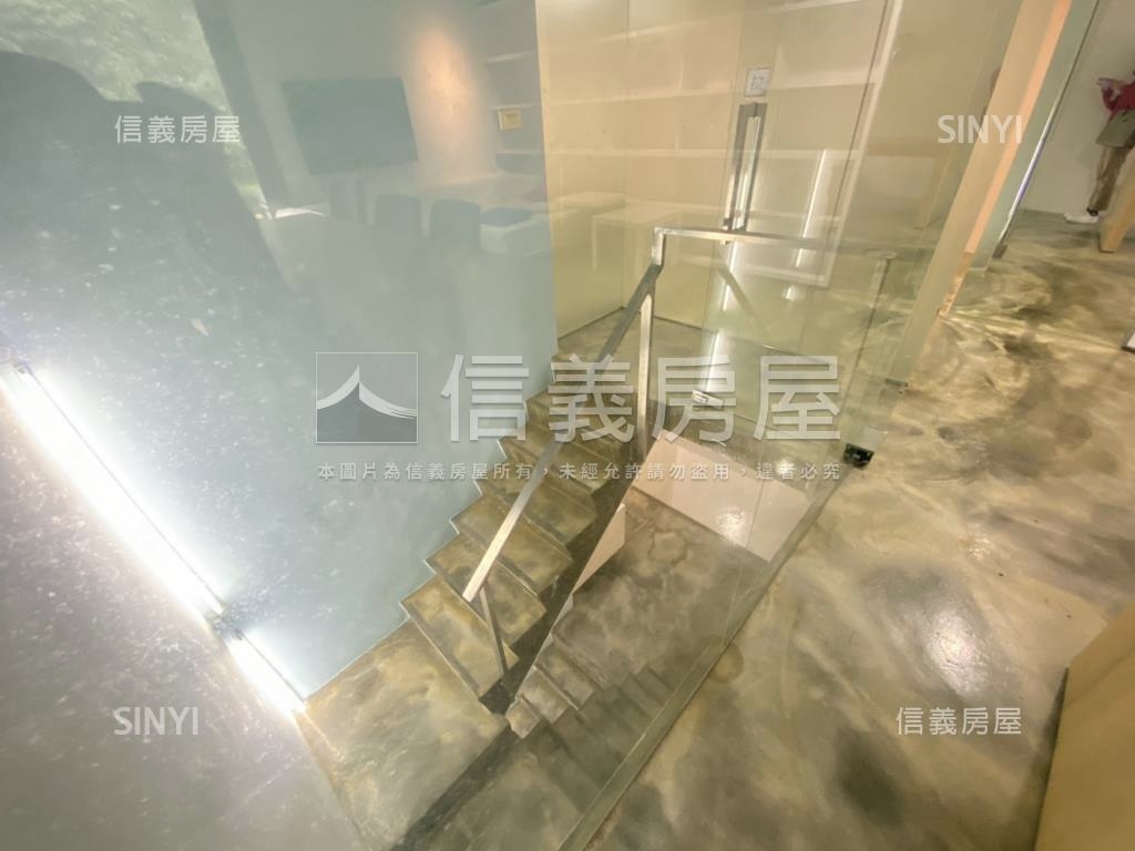 環山庭園樓中樓美店房屋室內格局與周邊環境