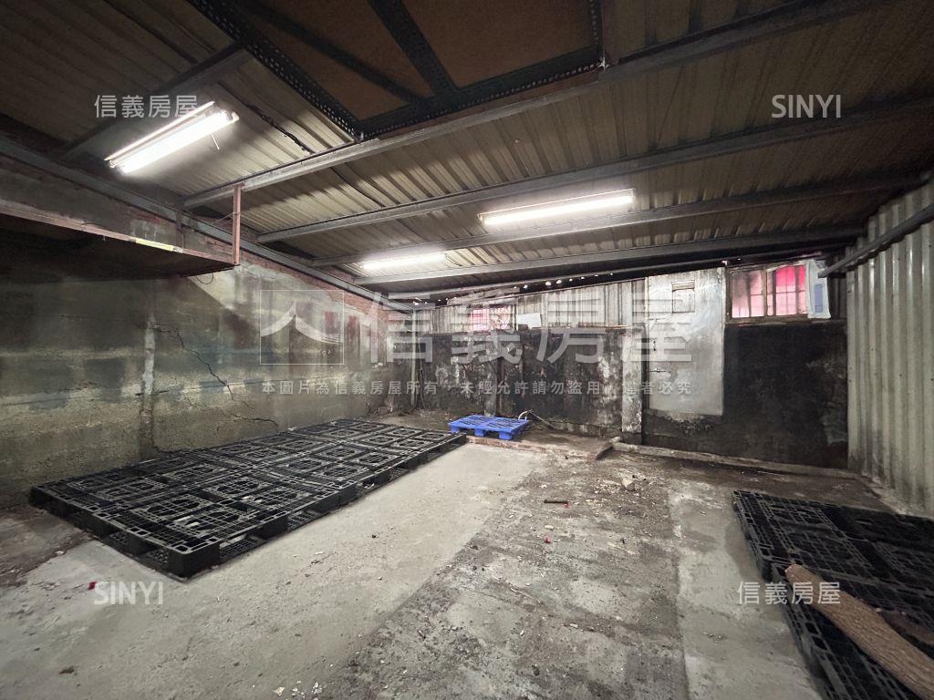 景安黃金傳家店面房屋室內格局與周邊環境