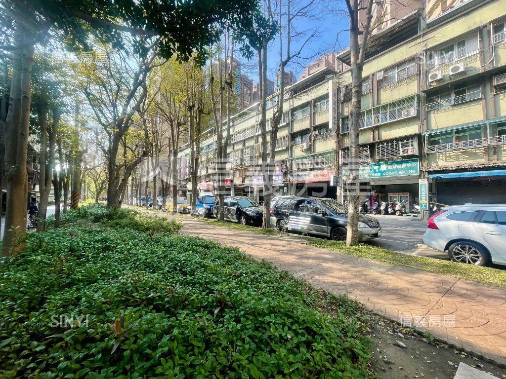 景安黃金傳家店面房屋室內格局與周邊環境