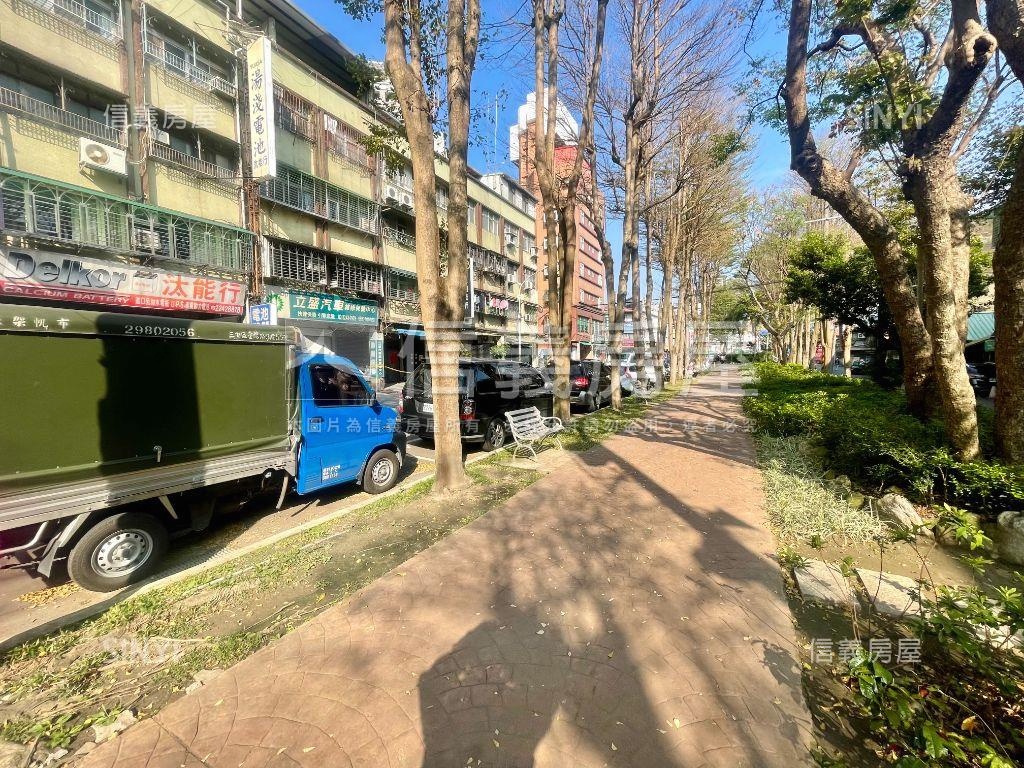 景安黃金傳家店面房屋室內格局與周邊環境