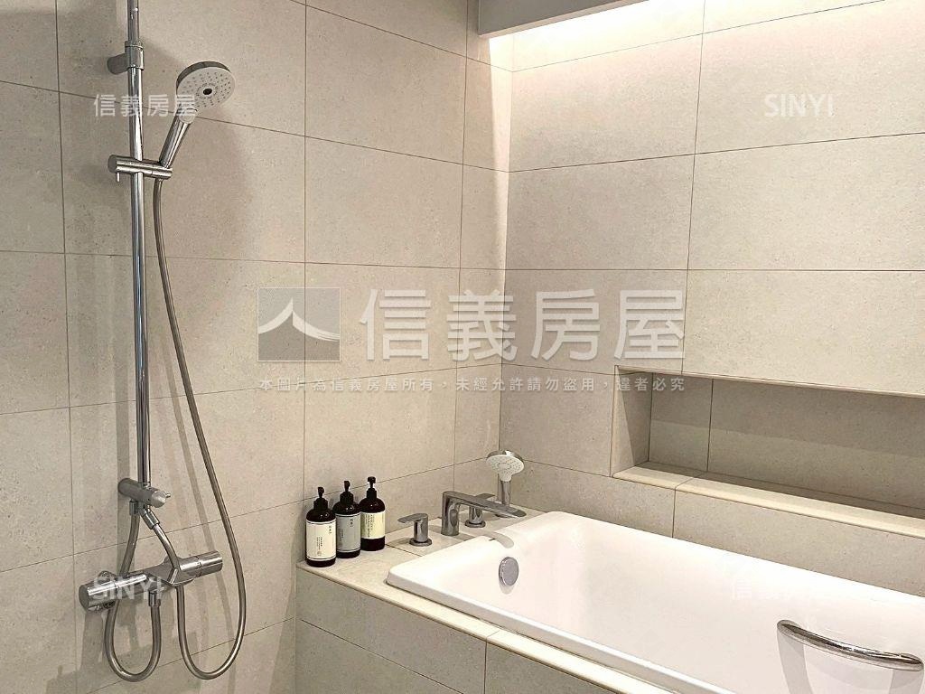 光影逗留．質樸靜謐房屋室內格局與周邊環境