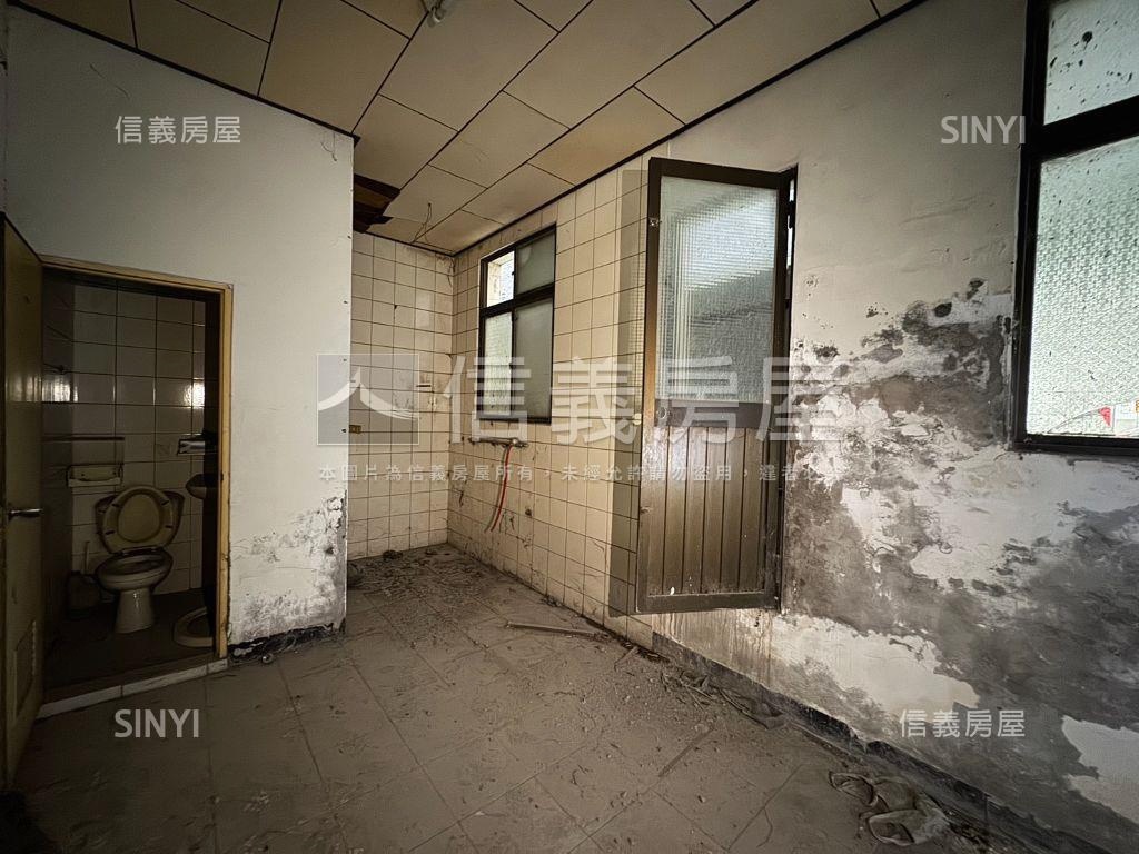 近中國醫五米面寬優質店面房屋室內格局與周邊環境