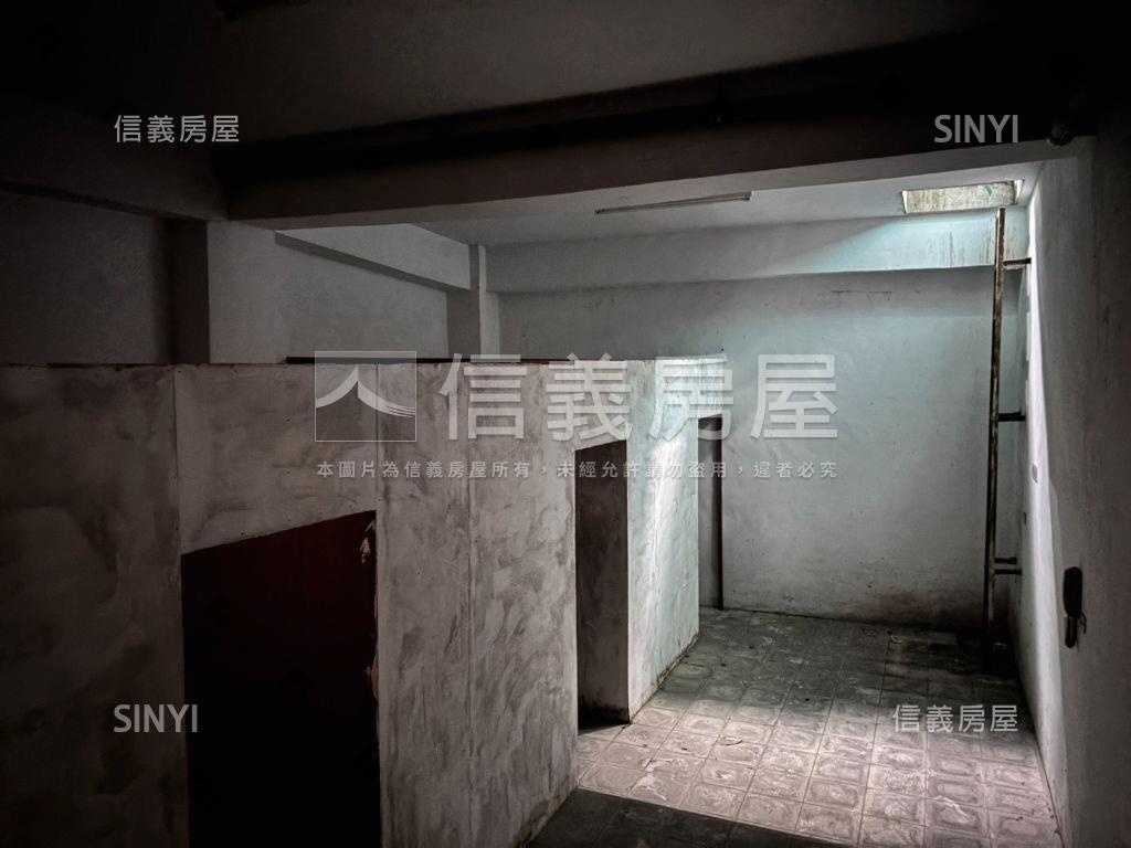 近中國醫五米面寬優質店面房屋室內格局與周邊環境