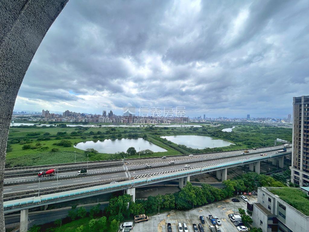 ＳＫＹ１裝潢河景２＋１房屋室內格局與周邊環境