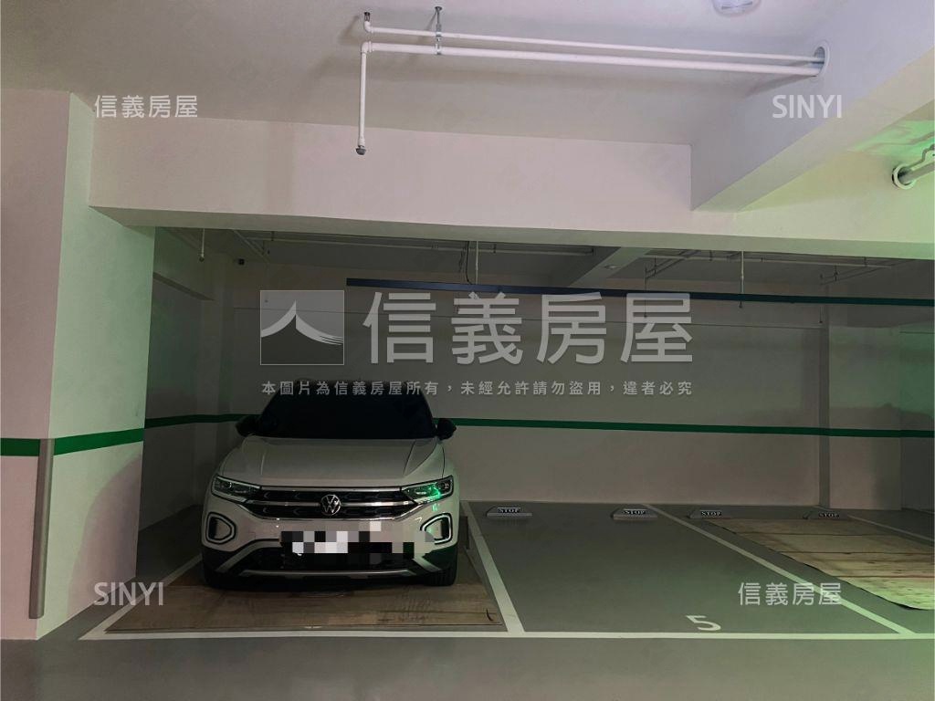 鉅虹深Ｃａｓａ高樓三房房屋室內格局與周邊環境