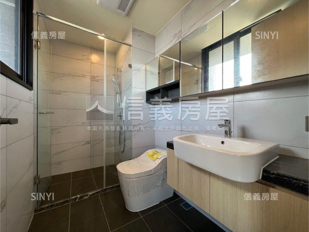 鉅虹深Ｃａｓａ高樓三房房屋室內格局與周邊環境
