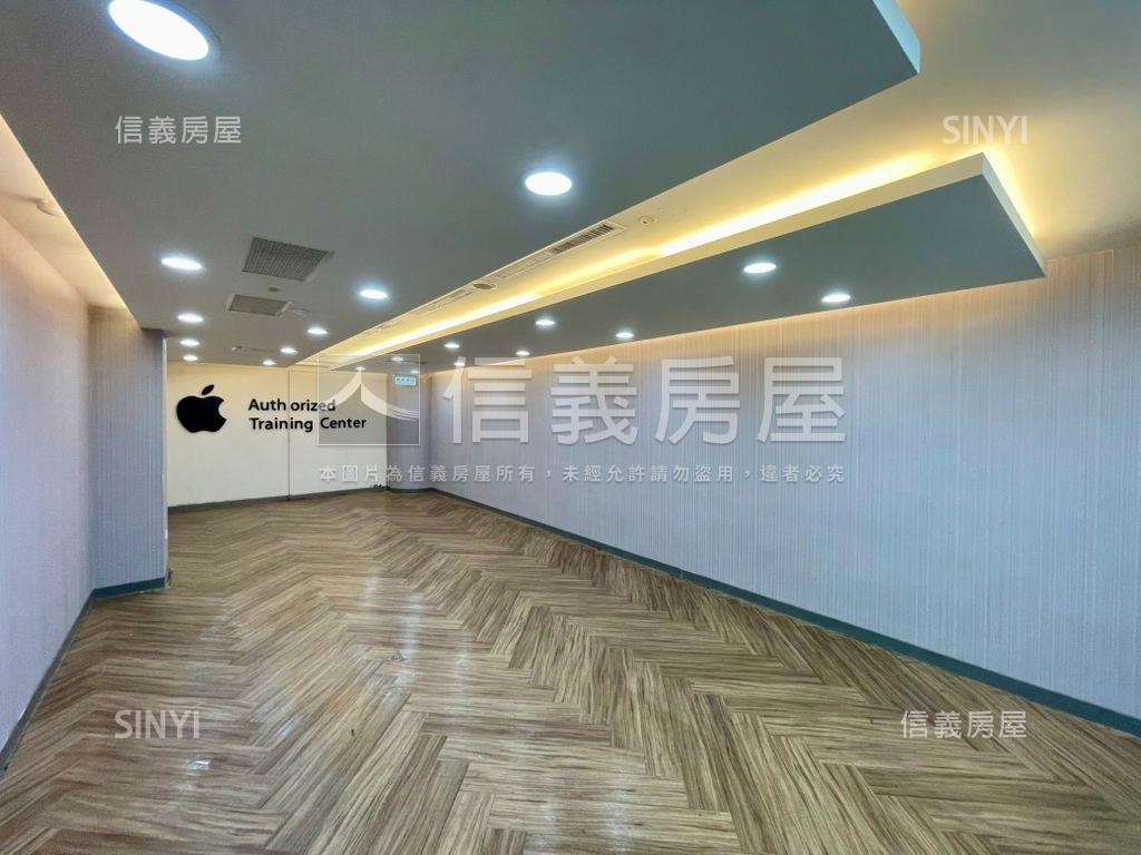 三多商圈傳家雙面寬金透店房屋室內格局與周邊環境