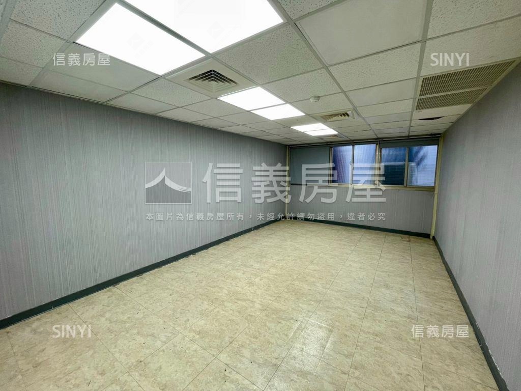 三多商圈傳家雙面寬金透店房屋室內格局與周邊環境