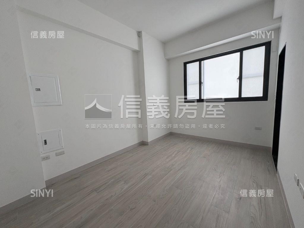 夏林路輕屋齡面寬店面透天房屋室內格局與周邊環境