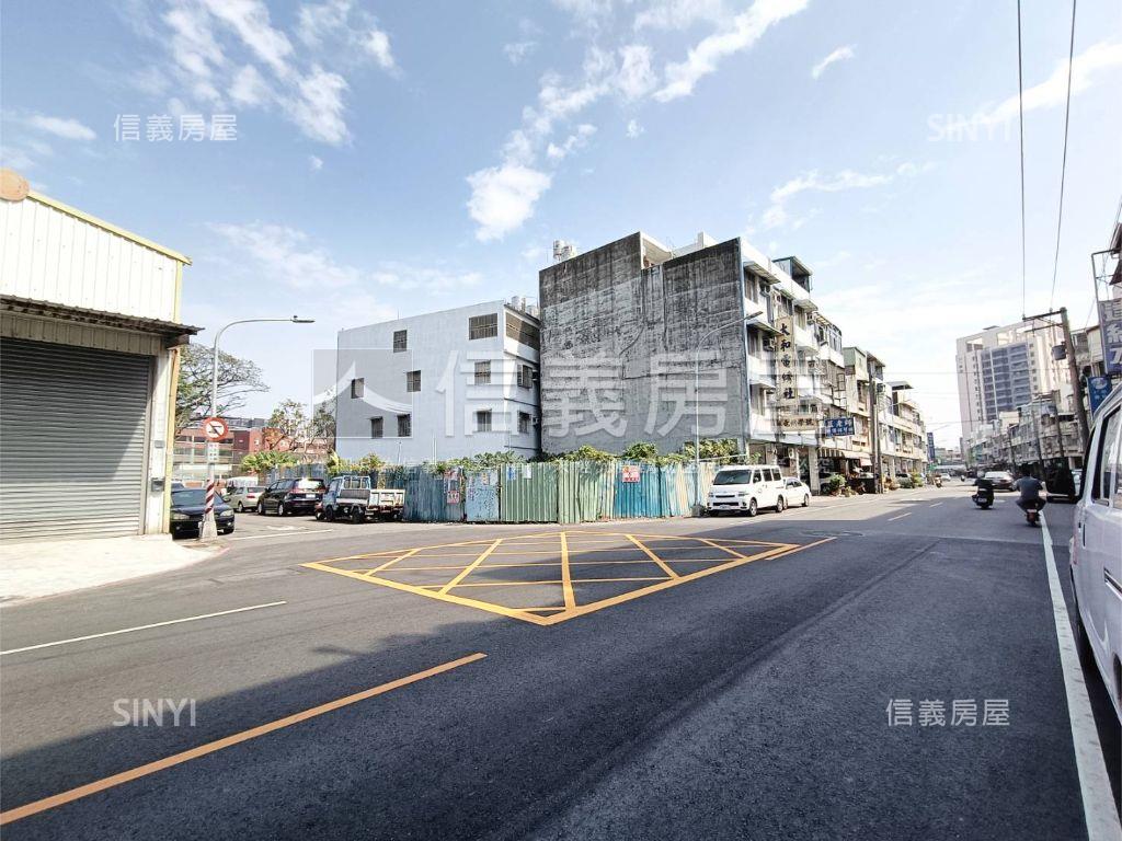 楠科園區右昌莒光角窗土地房屋室內格局與周邊環境