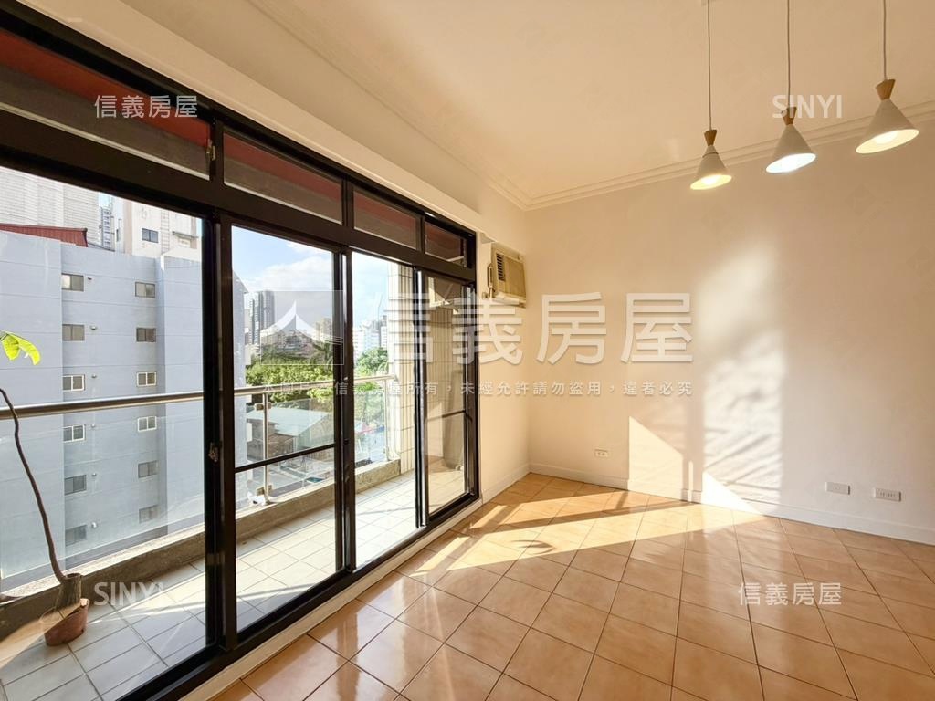 公園中庭景觀祥瑞園伍樓房屋室內格局與周邊環境