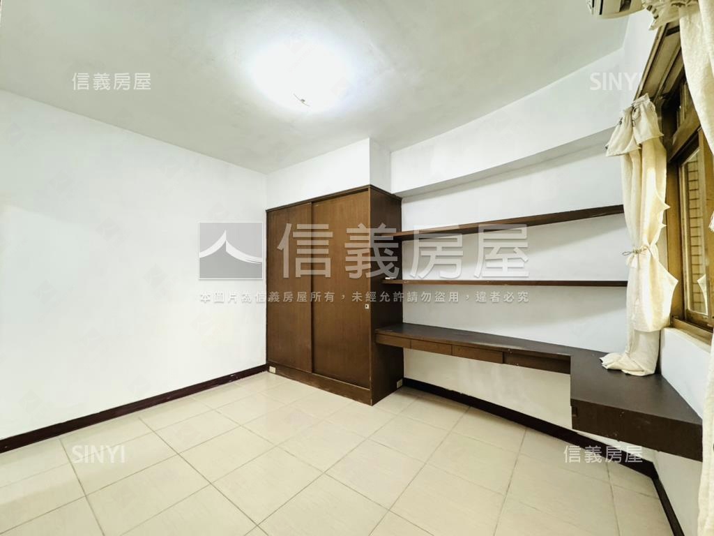 仁愛路低公設電梯３房１室房屋室內格局與周邊環境