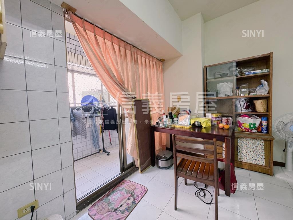 近楠梓科技園區三房房屋室內格局與周邊環境