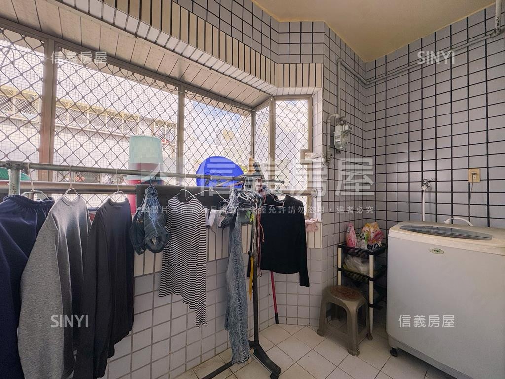 近楠梓科技園區三房房屋室內格局與周邊環境