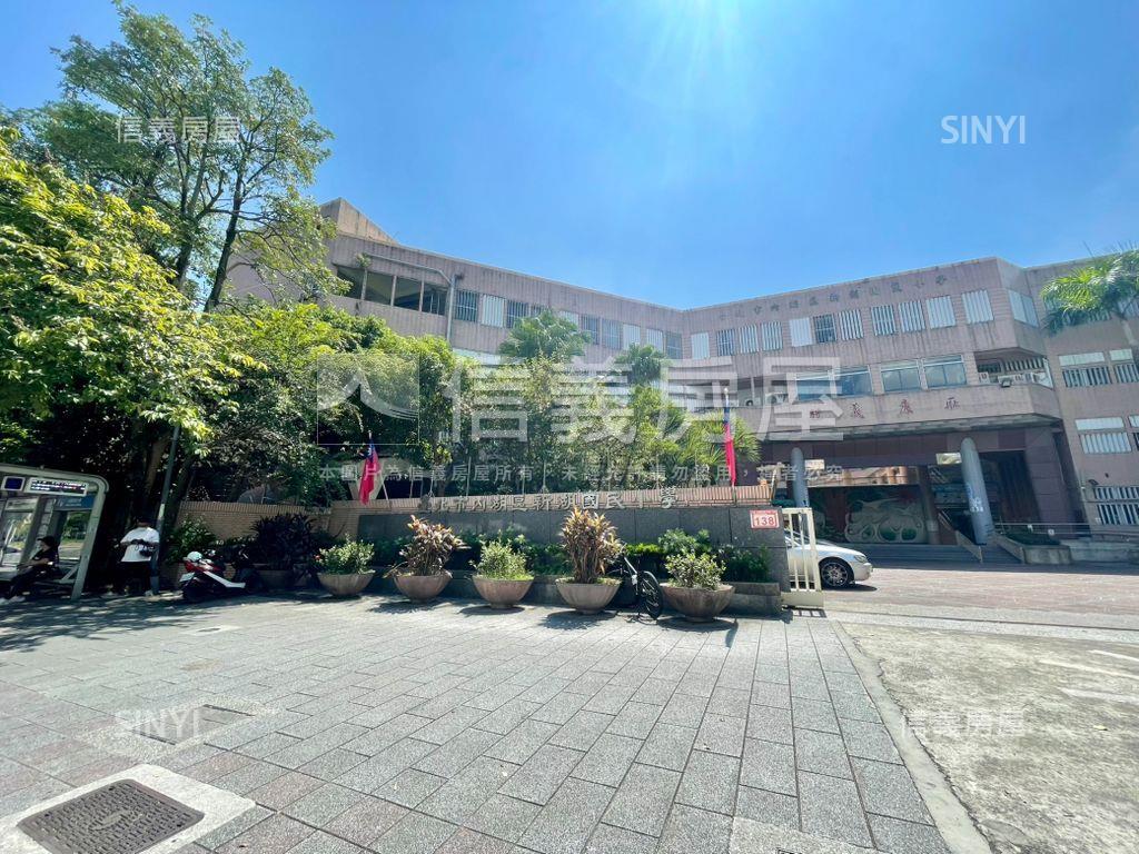 內湖四期部落格邊間３房房屋室內格局與周邊環境