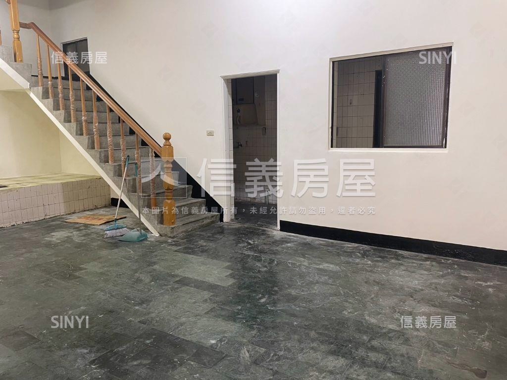 專－亞灣近愛河正路金店住房屋室內格局與周邊環境