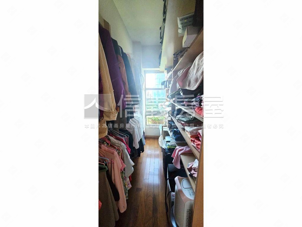 捷運景觀電梯房屋室內格局與周邊環境