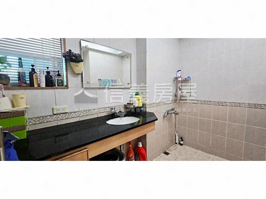 捷運景觀電梯房屋室內格局與周邊環境