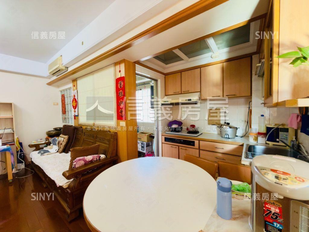 邊間三面採光景觀電梯房屋室內格局與周邊環境