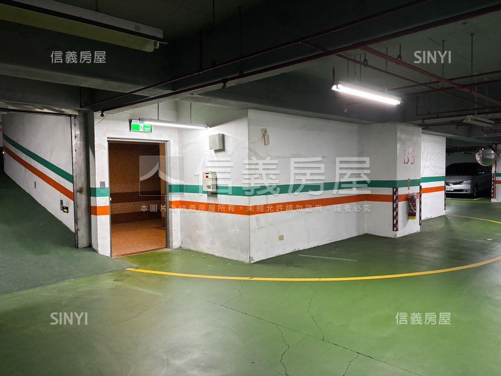 大直御花園平面車位房屋室內格局與周邊環境