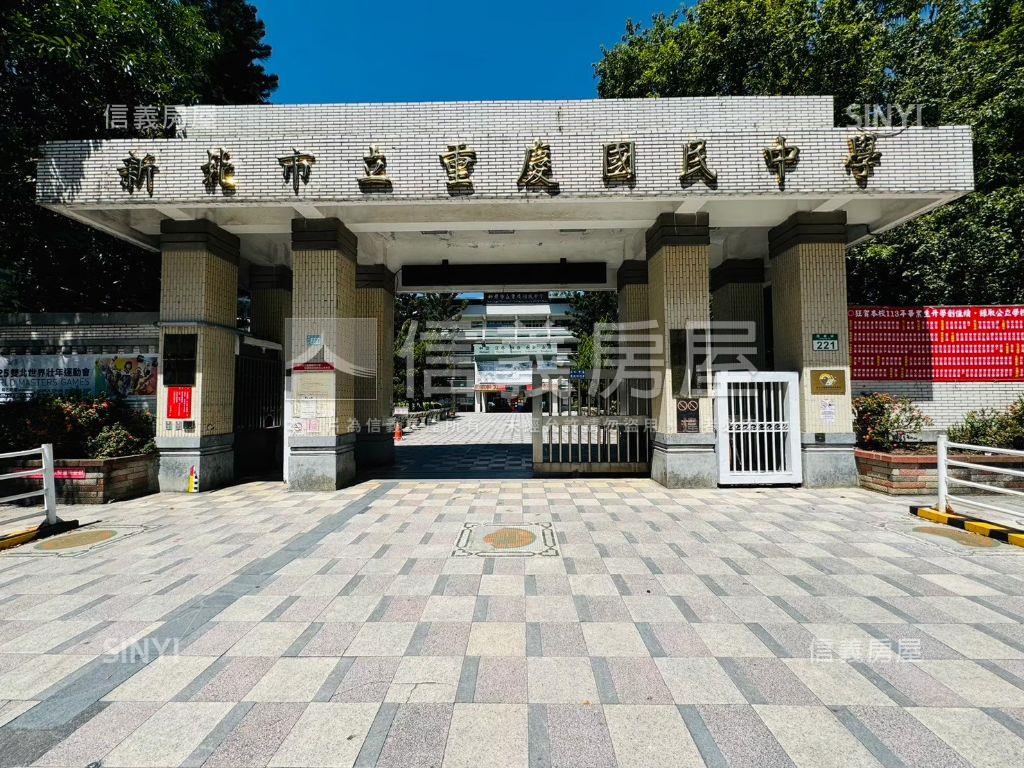 藝術溫馨３房車位房屋室內格局與周邊環境