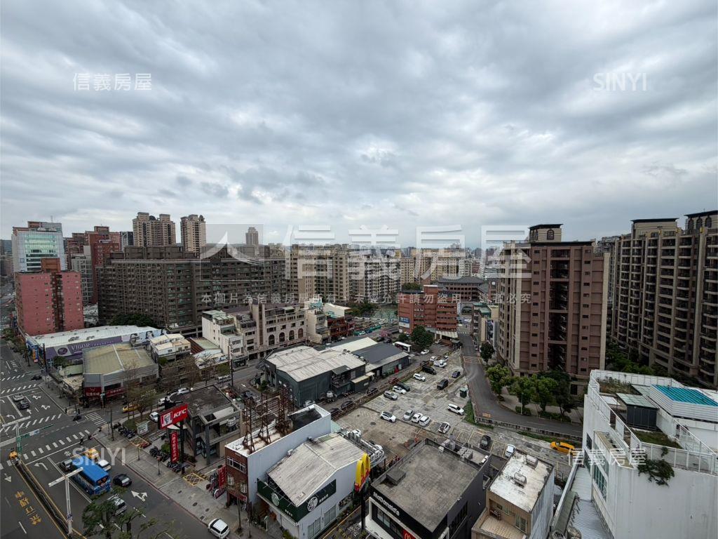 亞曼尼高樓層套房房屋室內格局與周邊環境