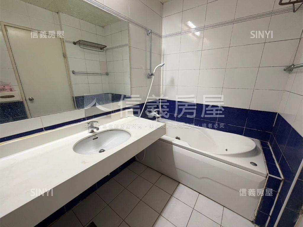 亞曼尼高樓層套房房屋室內格局與周邊環境