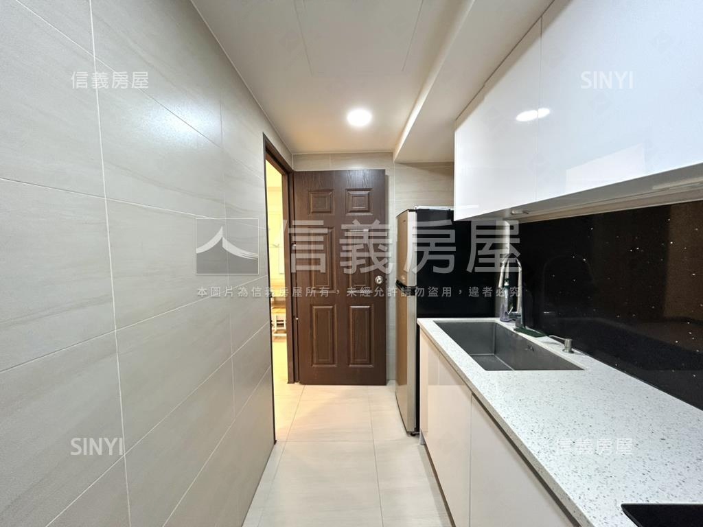 南屯捷運鬧中取靜兩房平車房屋室內格局與周邊環境