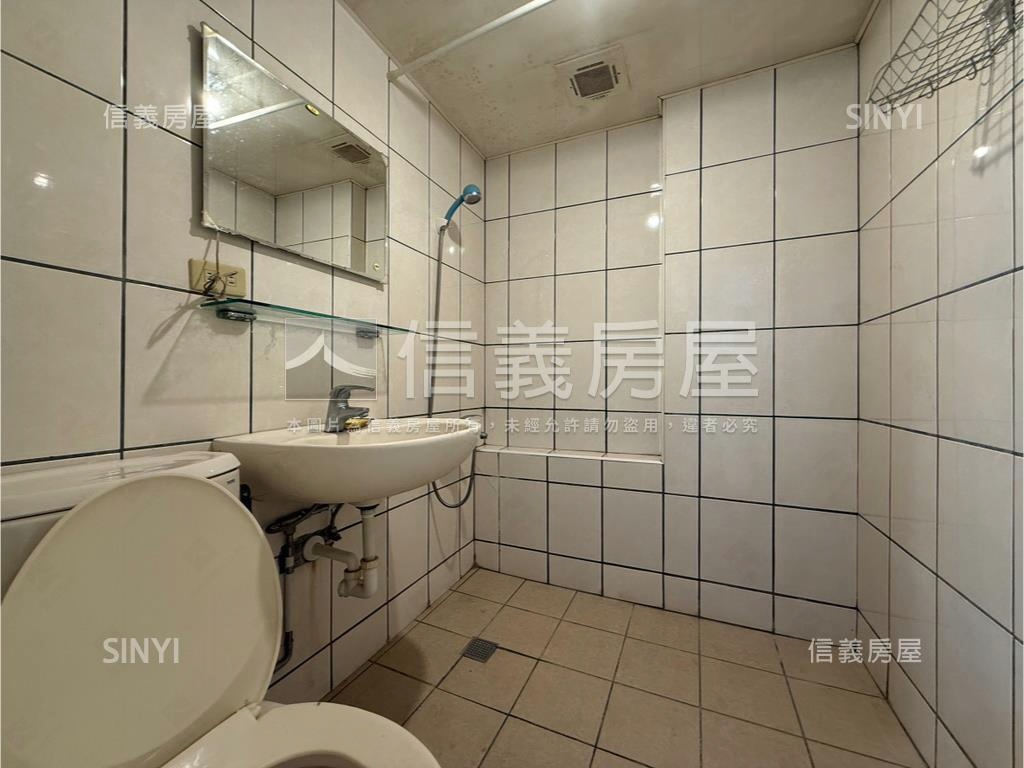 招商華夏稀有三房房屋室內格局與周邊環境