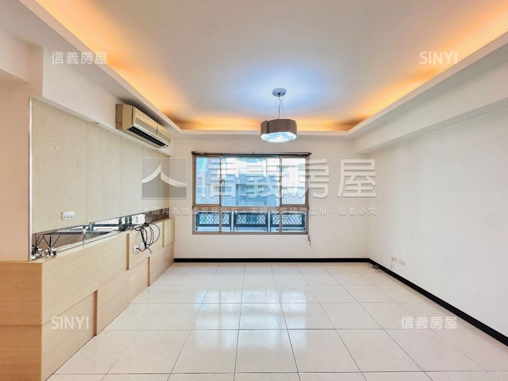 四季衛浴開窗兩房車位房屋室內格局與周邊環境