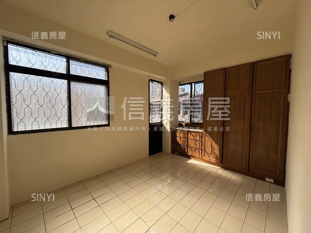 有子母車天然氣３樓公寓房屋室內格局與周邊環境